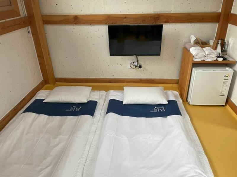 Adam Guesthouse Gyeongju Buitenkant foto