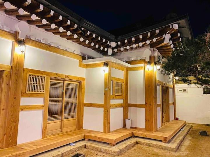 Adam Guesthouse Gyeongju Buitenkant foto