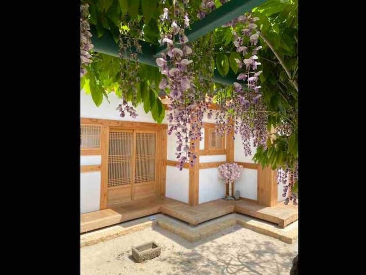 Adam Guesthouse Gyeongju Buitenkant foto
