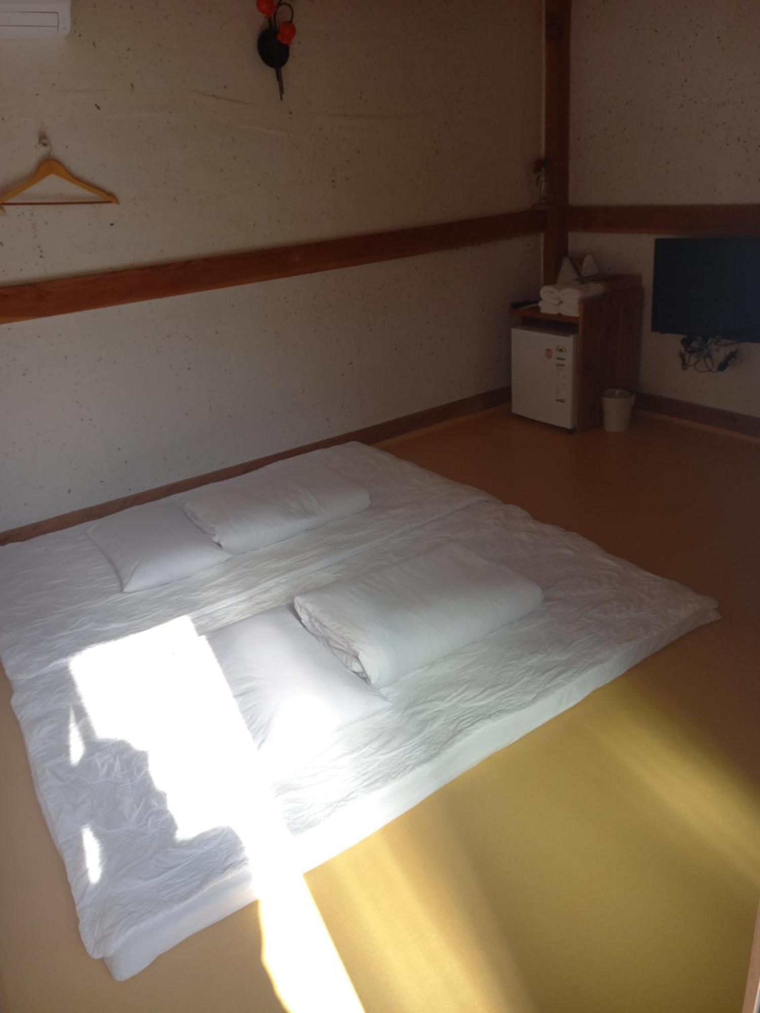 Adam Guesthouse Gyeongju Buitenkant foto