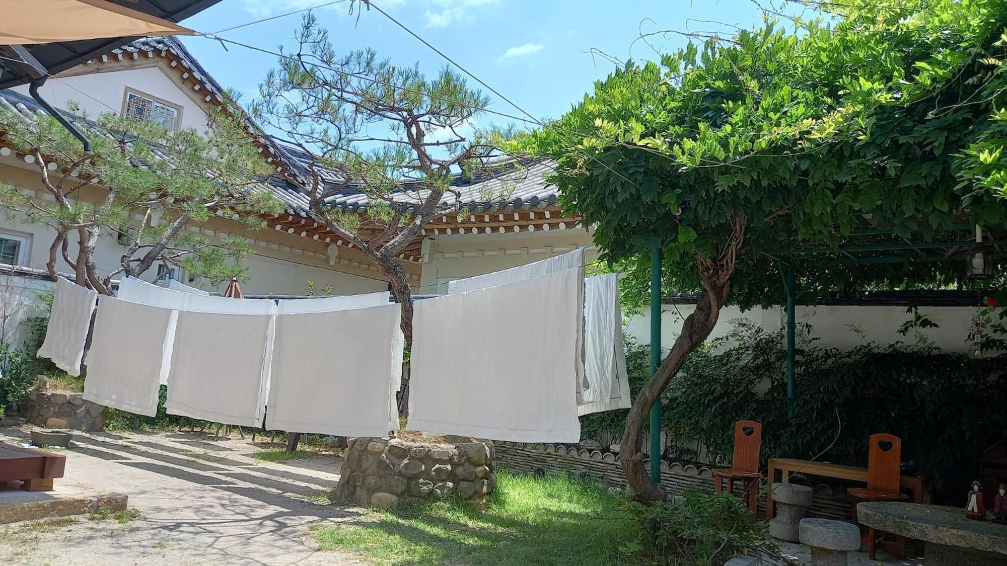 Adam Guesthouse Gyeongju Buitenkant foto