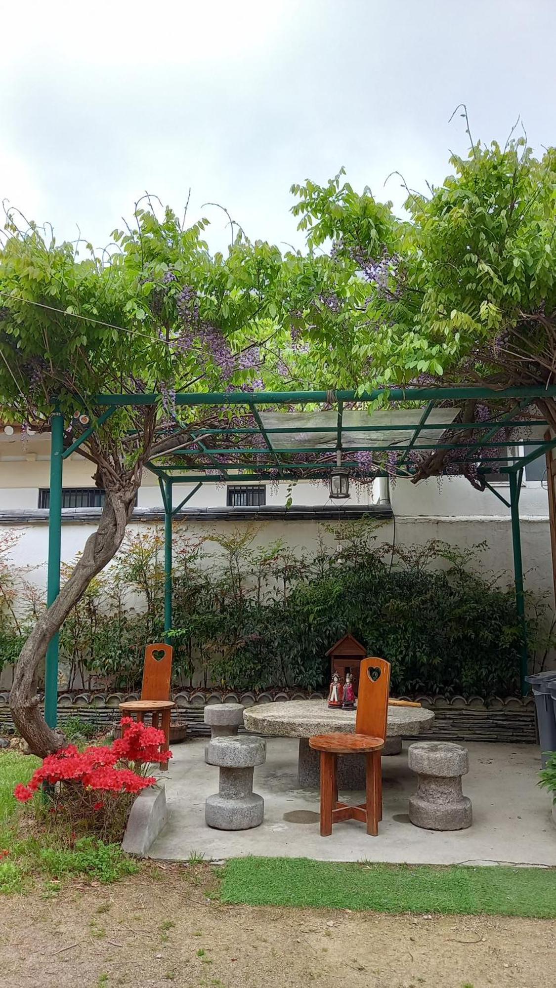 Adam Guesthouse Gyeongju Buitenkant foto